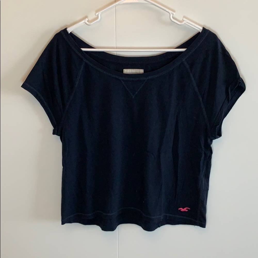 🌼3/$30🌼 Hollister Navy Cropped Tee